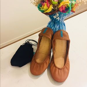 Chestnut Tieks size 5